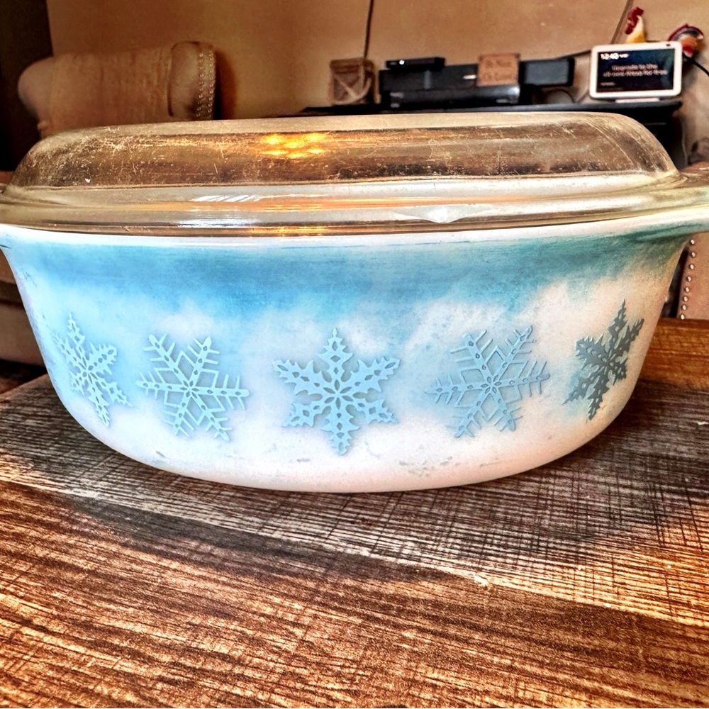 Pyrex Blue and White Snowflake Bakeware